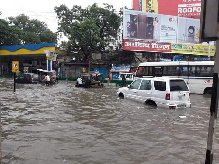 बिहारमा बाढीका कारण जताततै डुबान, २९ जनाको ज्यान गयो