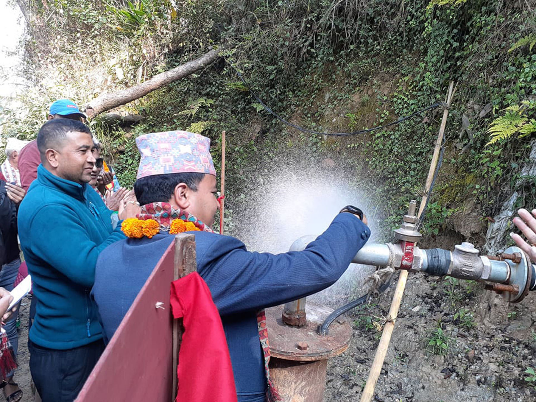 सिपाडोलमा डिपबोरिङ