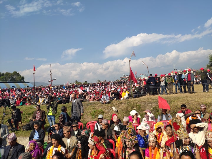 नेकपाको चुनावी सभा नजिकै पाेखरामा दिनदहाडै बम विष्फोट