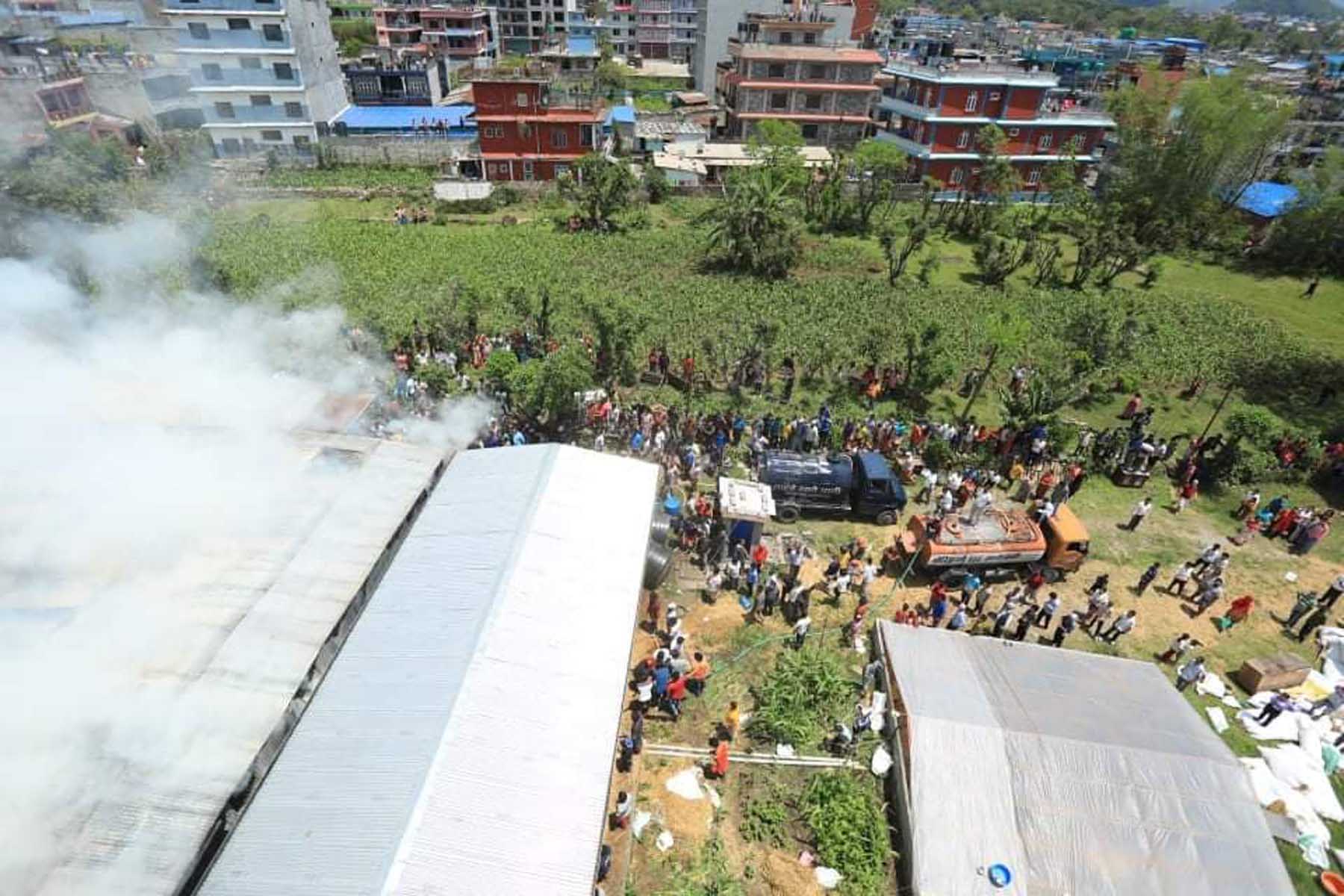 फर्निचर उद्योगमा आगलागी हुँदा एक करोड क्षति