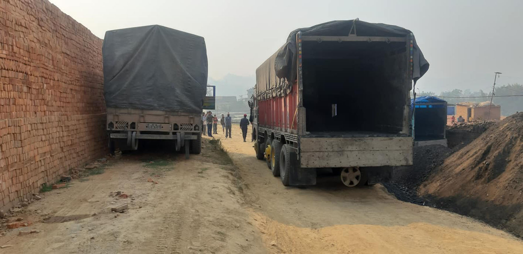 लकडाउनमा इँटाभट्टामा ल्याइयो २४ ट्रक कोइला