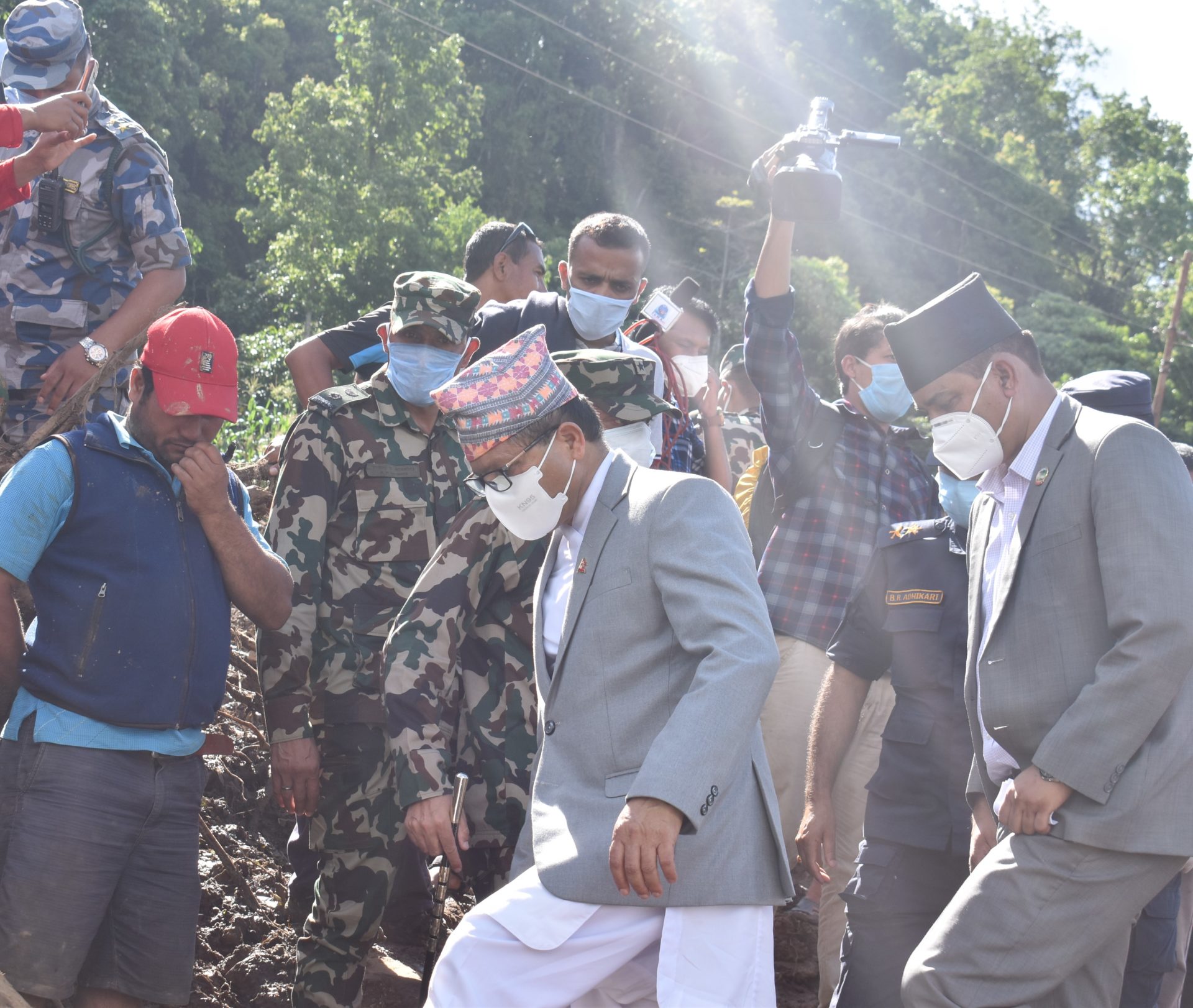 पर्वतको दुर्लुङमा पुगे राष्ट्रिय सभा अध्यक्ष तिमिल्सिना
