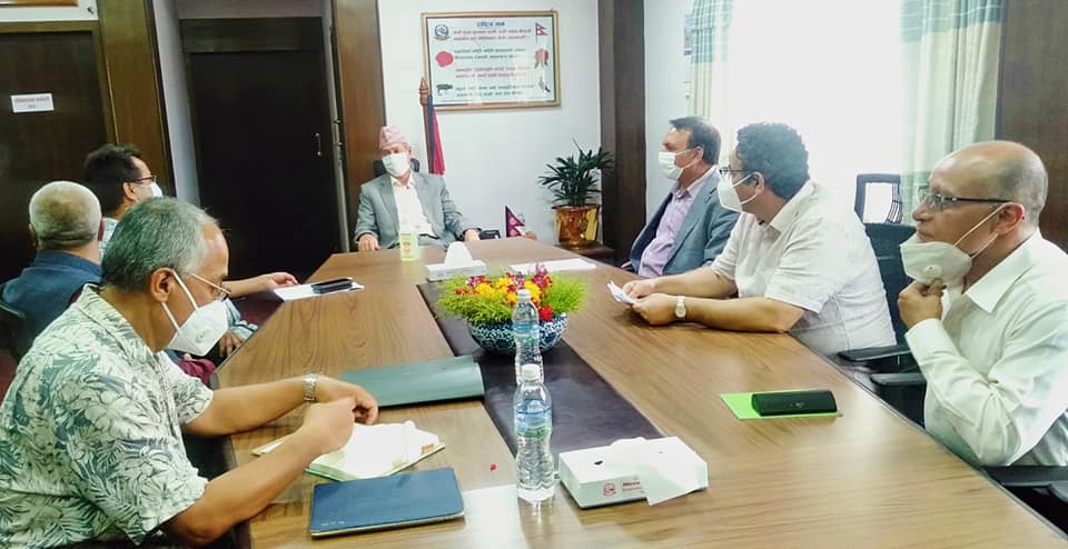 लकडाउनबाट प्रभावित उद्योग पुनःसञ्चालन गर्न आग्रह
