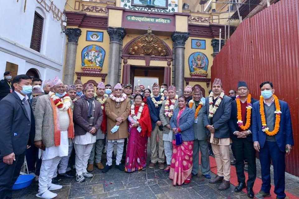 बृहस्पती अन्धो रहेकै बेला प्रम ओलीद्वारा पशुपतिमा विशेष पूजा आराधना!