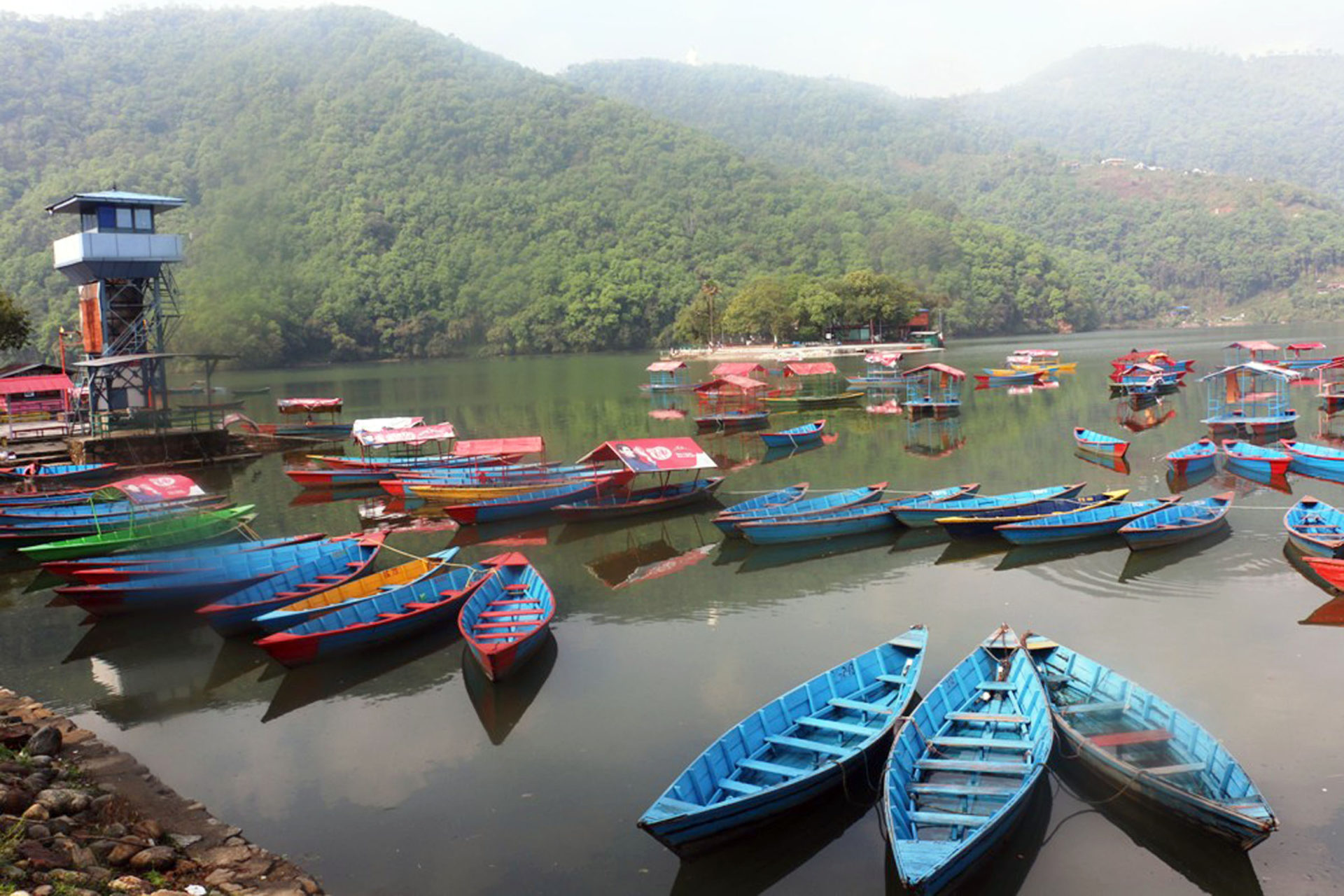 माटो निकालेर फेवातालको आयु लम्ब्याइने