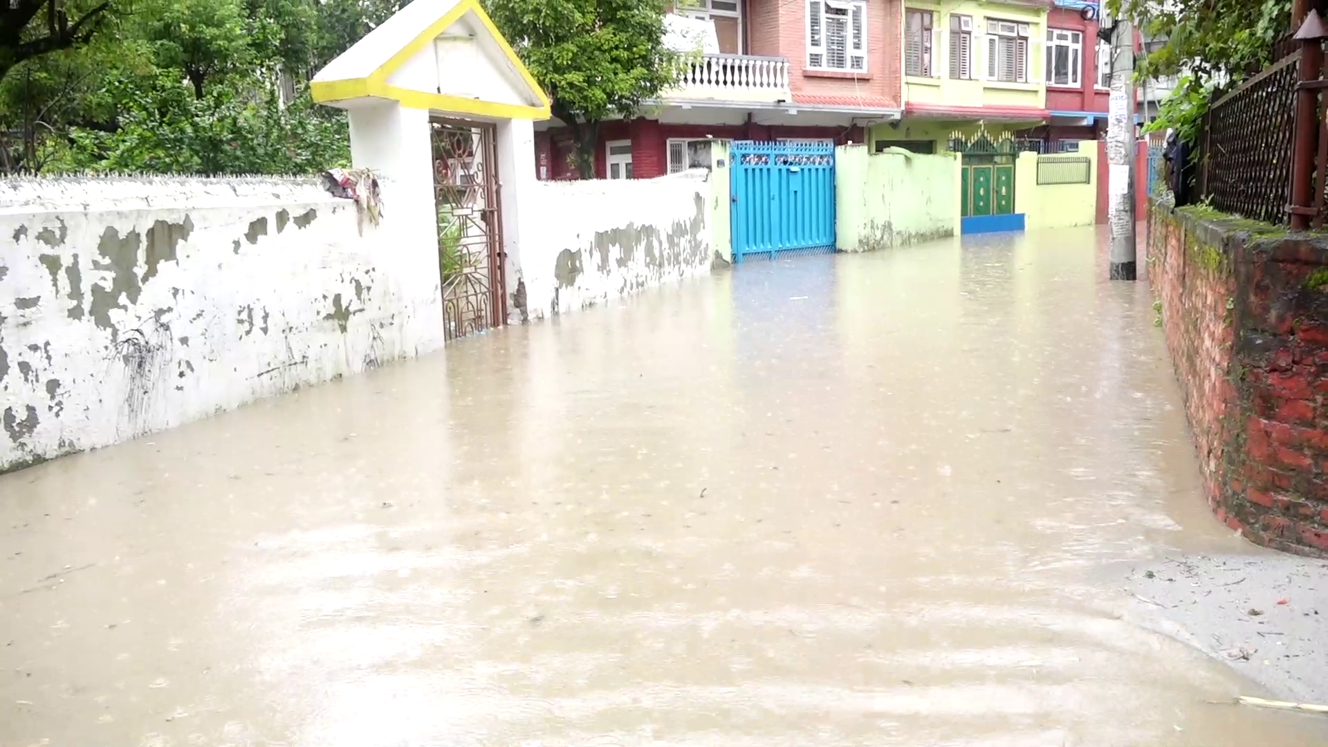 वर्षाका कारण काठमाण्डौ उपत्यका डुवानमा