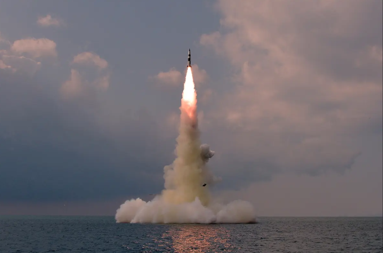 उत्तर कोरियामा दुई दिन दुई बैलिस्टिक मिसाइलको परीक्षण